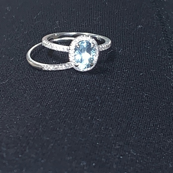 Size 7 Aquamarine and diamond rings 14k white gold - Recently cleaned by jeweler - Picture 7 of 9